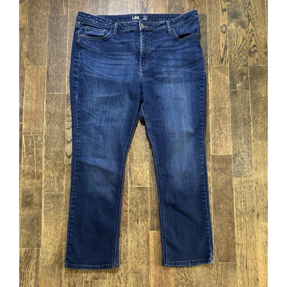Lee Blue Jeans Women's Size 20M Regular Fit Straight Leg Mid Rise Dark Wash